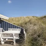 Cozy In With Wifi Блокхус